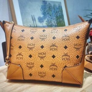 MCM Klamath shoulder bag in Cisneros